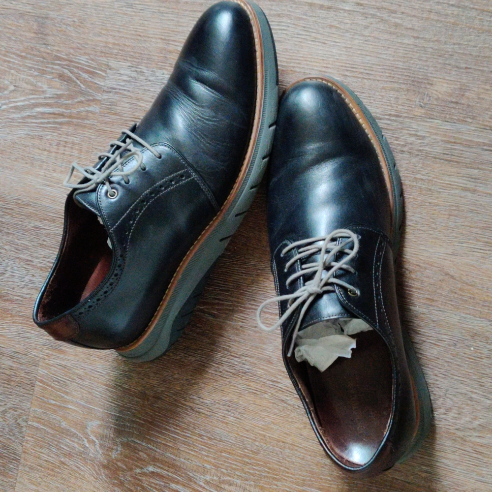 Johnston & Murphy Vaughn Plain Toe Derby